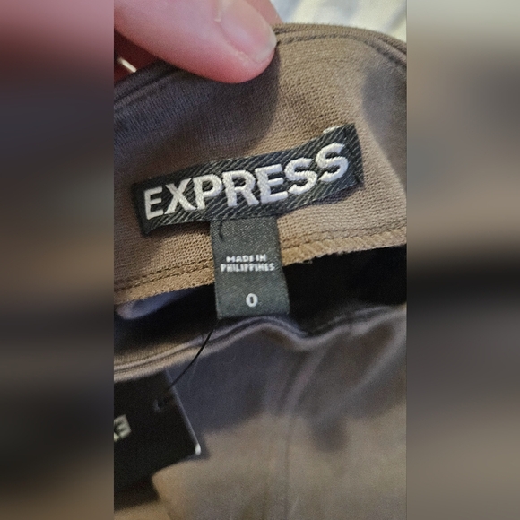 EXPRESS Knit stretch pencil midi skirt in Olive/brown. Size 0 NWT - Picture 11 of 13